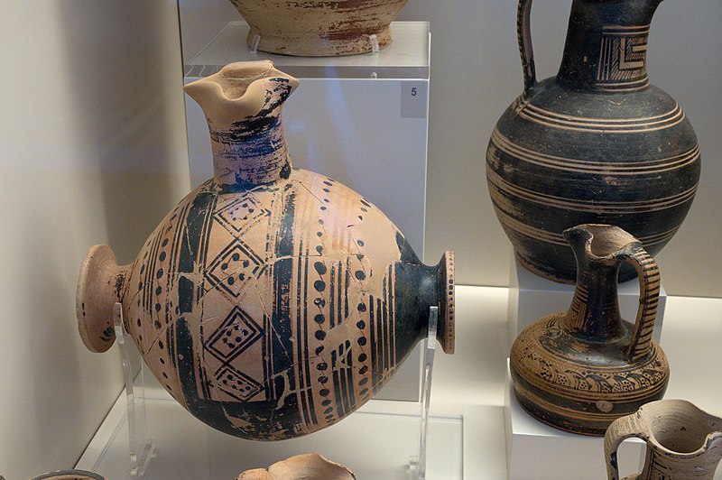 Barrel-Oinochoe - Source Zde found at Wikimedia Commons