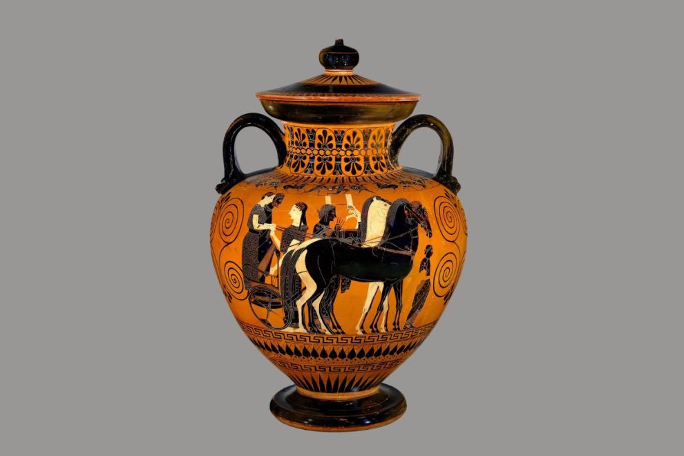 Exekias Terracotta neck-amphora (jar) with lid and knob 