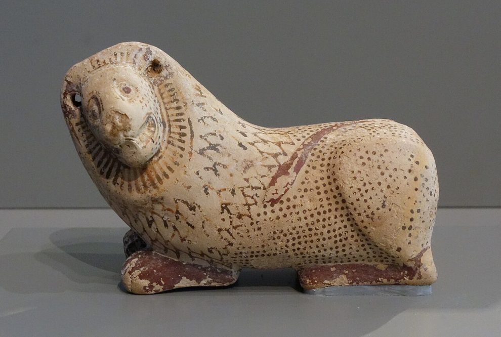 Corinthian lion aryballos terracotta perfume flask, late 7th century BCE, Art Institute of Chicago
